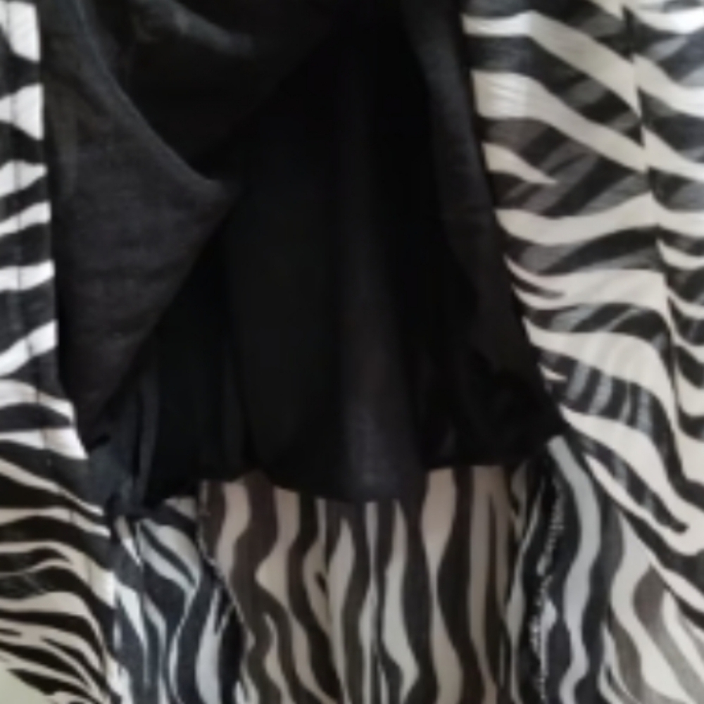 She's Cool Black and White Zebra Print Maxi Dress Size Large - Picture 5 of 10